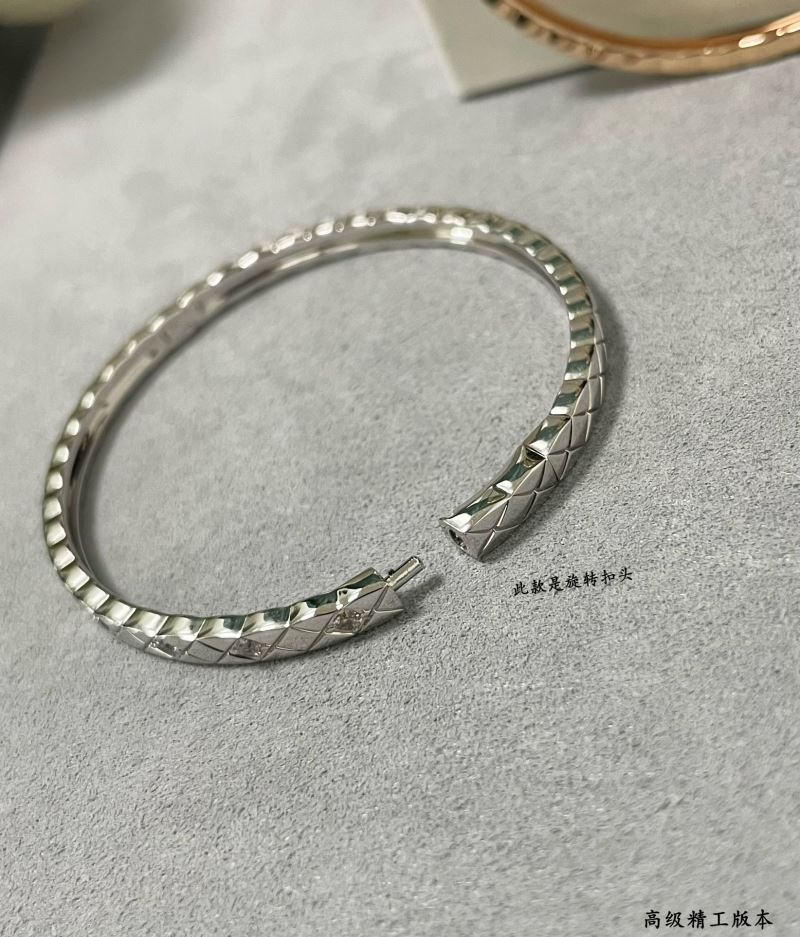 Ch**el bracelets